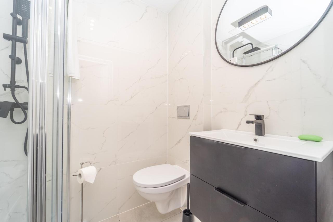 Przytulny Apartament 3City Z Dwiema Sypialniami W Gdyni By Noclegi Renters Gdynia Extérieur photo
